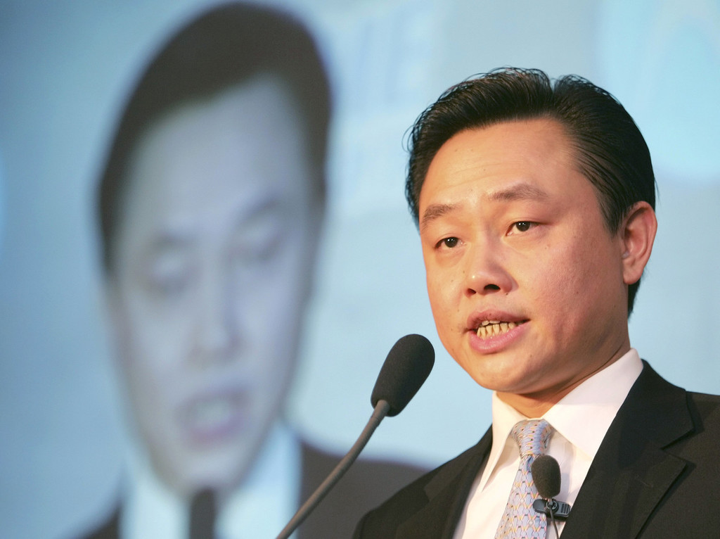 从首富到囚徒,黄光裕的"一步"与"半步"