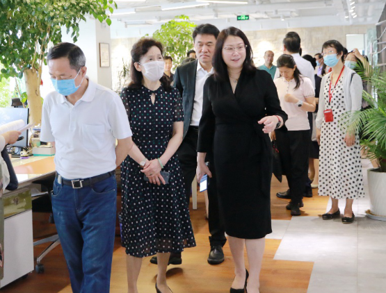 北京市“两区”建设联合调研组参访百望云
