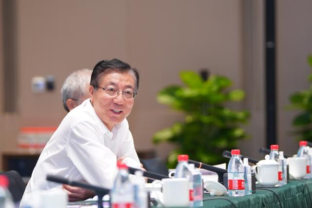 https://mp.toutiao.com/mp/agw/article_material/open_image/get?code=MDkwOWNiYWU5YjFjOTdjNzBiODYwNmMyYzliNWJiNjksMTYzMDIyNDM3MDIxNA==