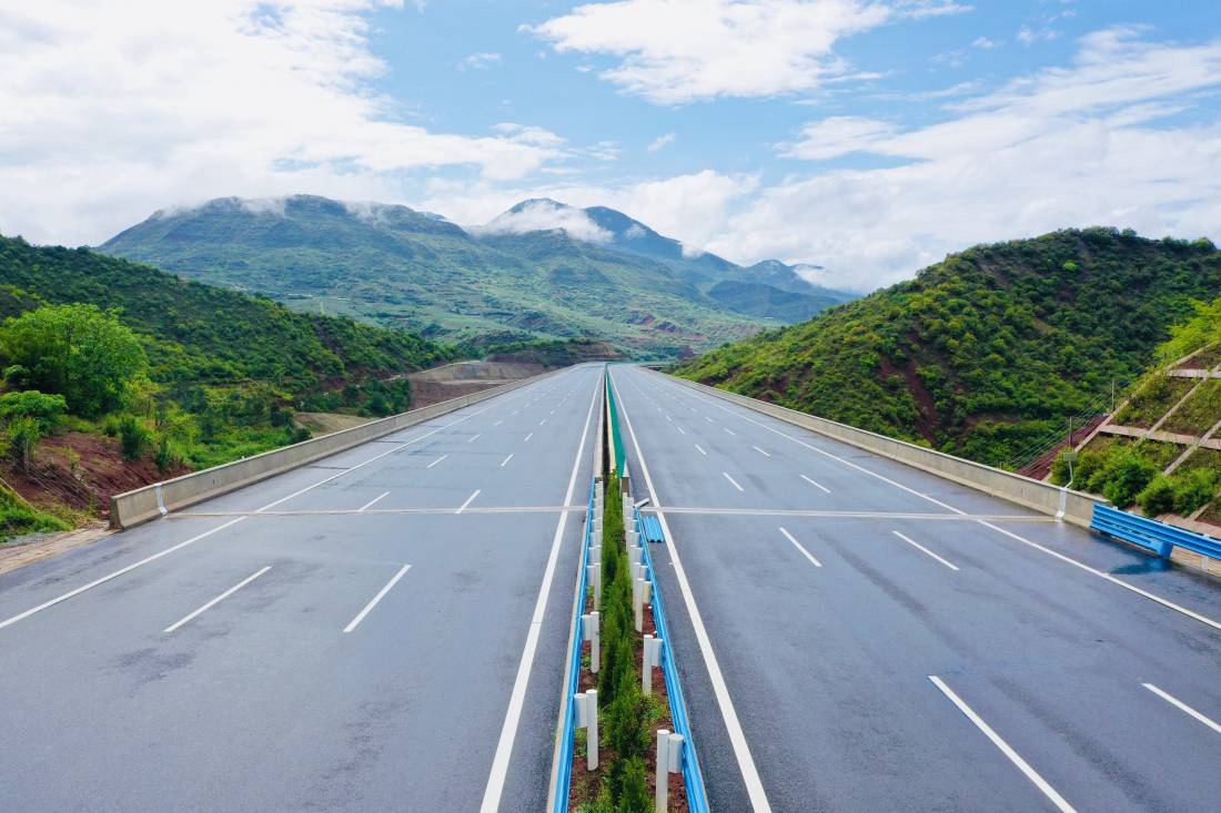 玉溪至楚雄高速全线通车