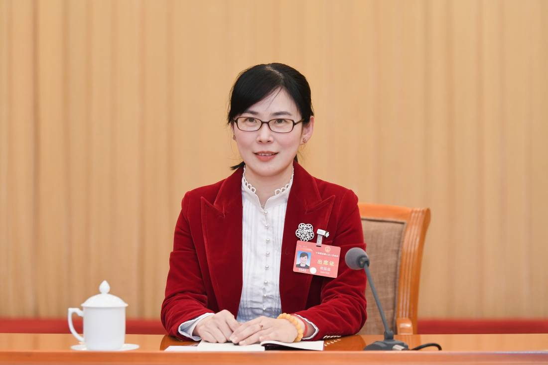 郭晶晶（全国人大代表、福建福化古雷石油化工有限公司党群人资部负责人）.jpg