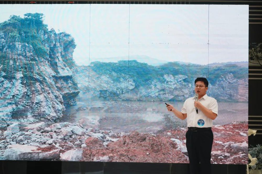 02eb0a8d01aefb8253d049696c1b8437