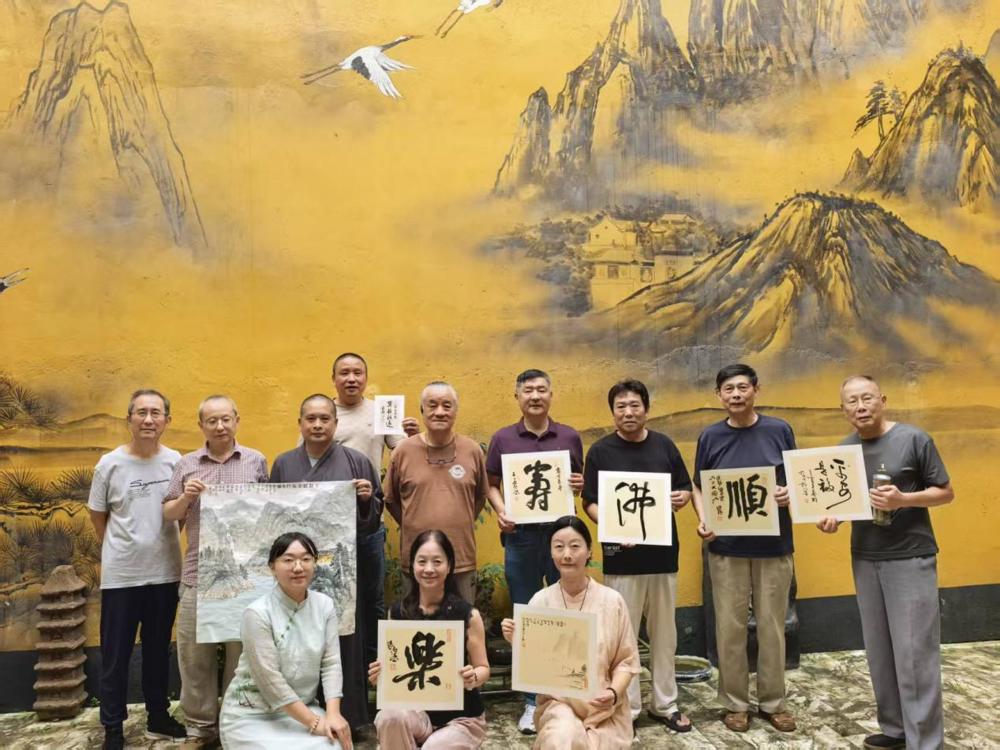 048308c6657685b17abcf7423d7d70de