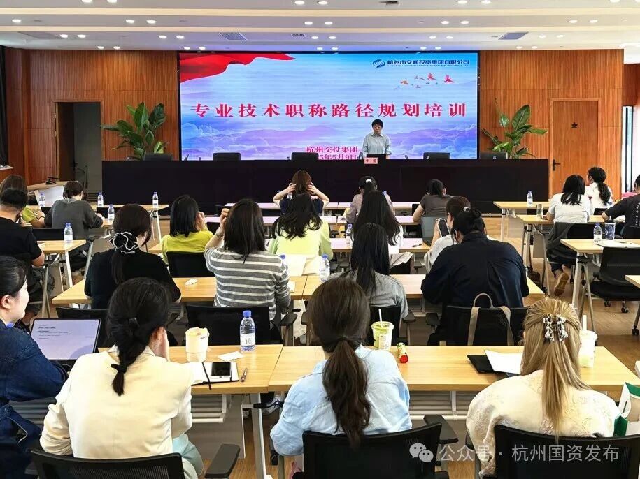 5994237de4cb26b724358d4c2113f43b