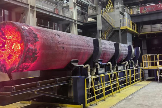 中国一重成功浇铸超大直径超长尺寸垂直铸坯