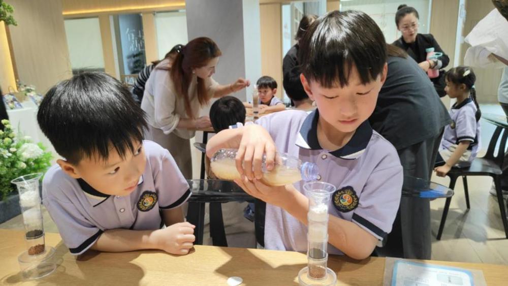 a3819581-67b2-4319-9441-46c51260b865(1)