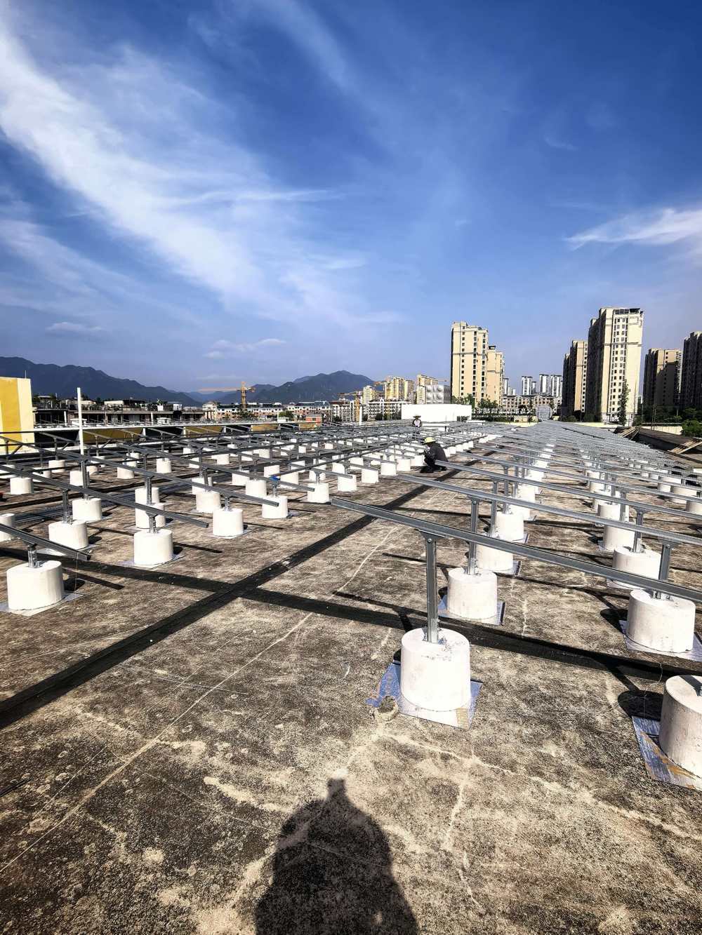 绿电进校园 低碳助成长：赋能城市绿色高质量发展