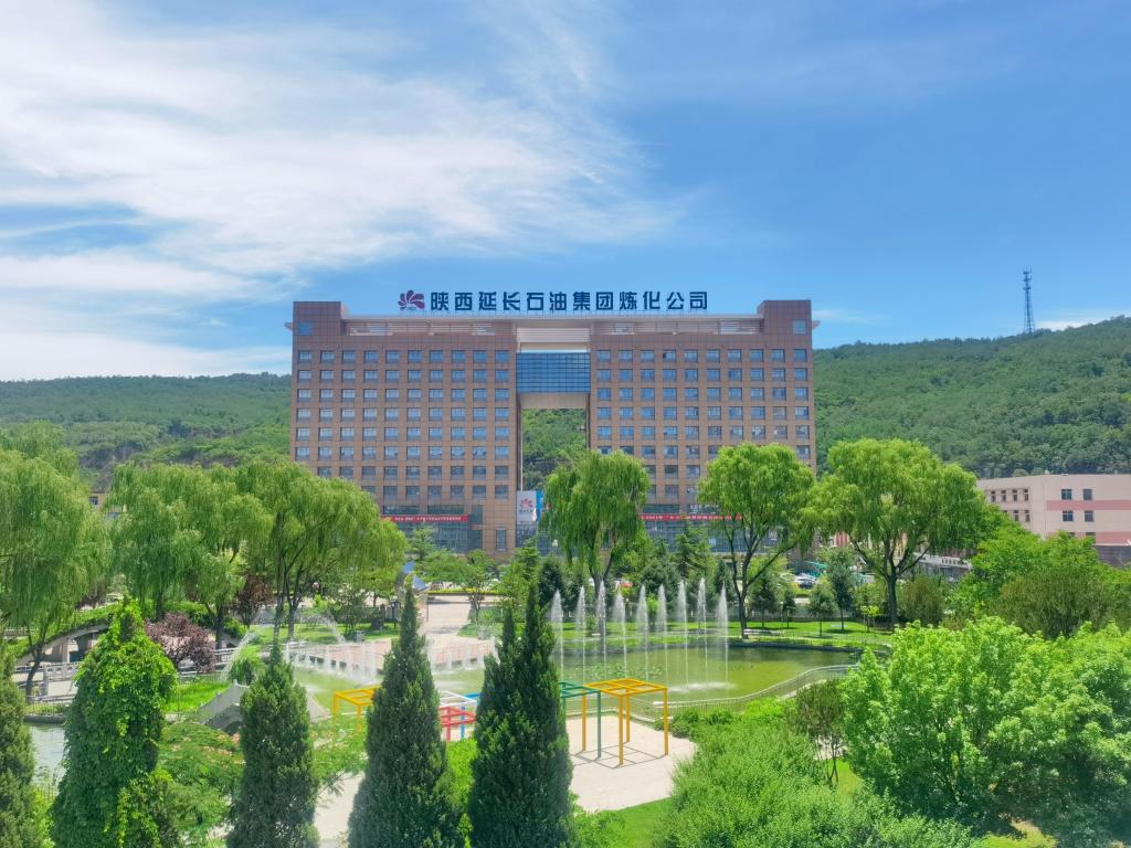 1.炼化公司办公大楼.jpg