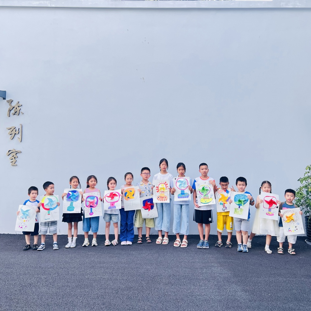 浙江安装半山基地首期“同心同行・安暖童行”爱心暑托班正式开班1