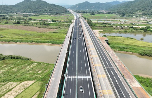 广东交通集团多个省重点建设项目按下“加速键”