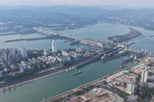 三峡水运新通道葛洲坝航运扩能主体工程开工